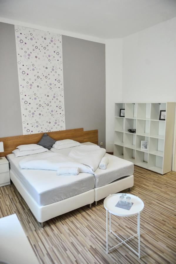 Elmeny Balaton Hotel Alsoors Luaran gambar