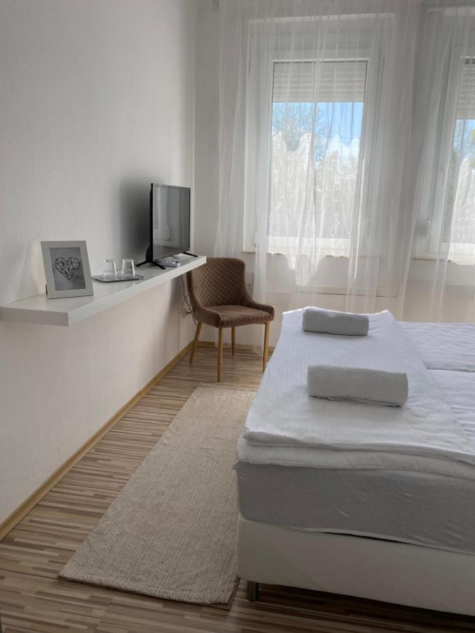 Elmeny Balaton Hotel Alsoors Luaran gambar