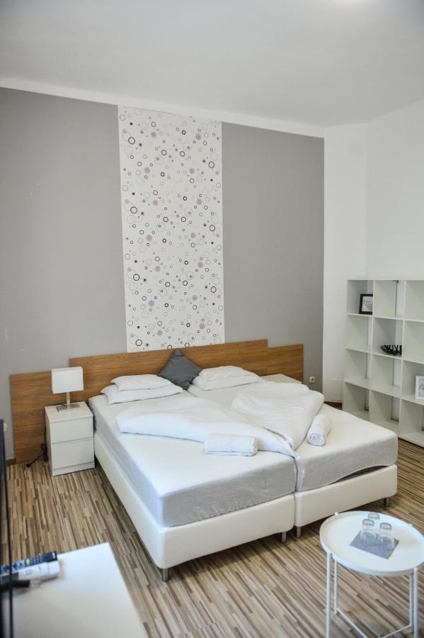 Elmeny Balaton Hotel Alsoors Luaran gambar